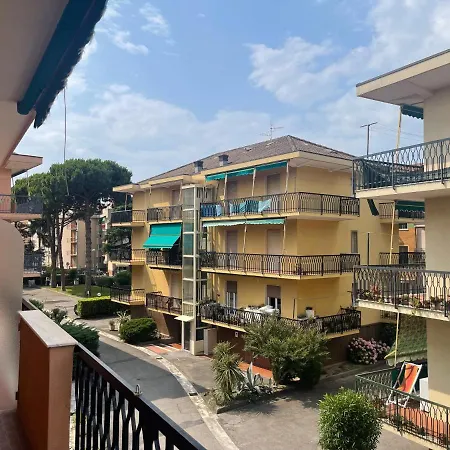 Apartamento Casa Viki Pietra Ligure Exterior foto