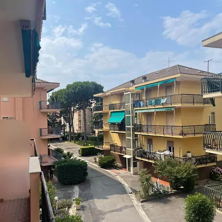 Apartamento Casa Viki Pietra Ligure Exterior foto